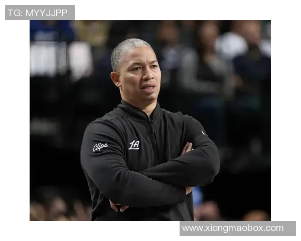 快船更衣室风暴泰伦卢摔战术板引发内讧，伦纳德愤怒踢开_保罗·乔治_洛佩斯_范甘迪